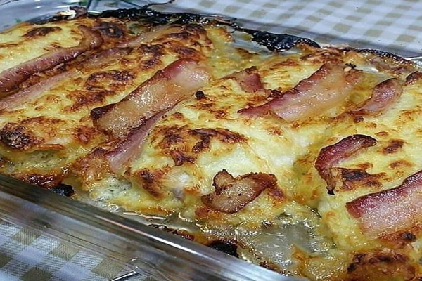 Filé de frango com Bacon e Queijo Parmesão