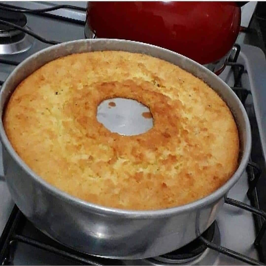 Bolo Mole de Leite Delicioso