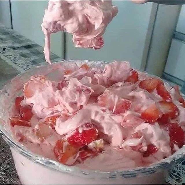 Recheio de Mousse de Morango 